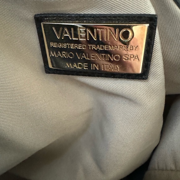 Valentino by Mario Valentino Large Leather Shoulder Bag - Picture 7 of 8